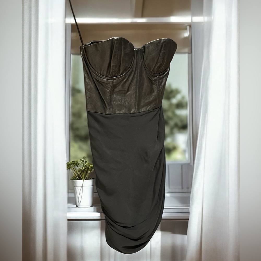 Alice + Olivia Strapless Black Dress